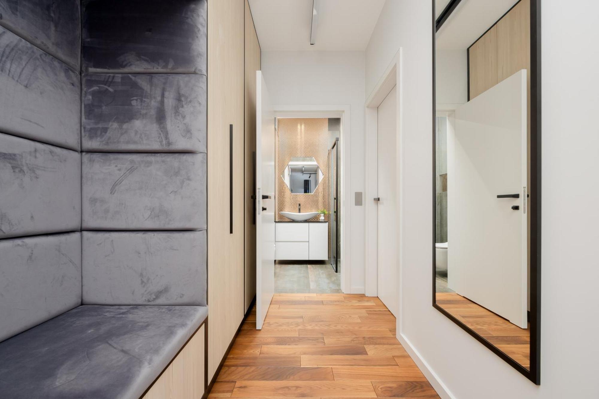 Cozy Apartments With Parking In The 19Th District By Noclegi Renters Varsovie Extérieur photo